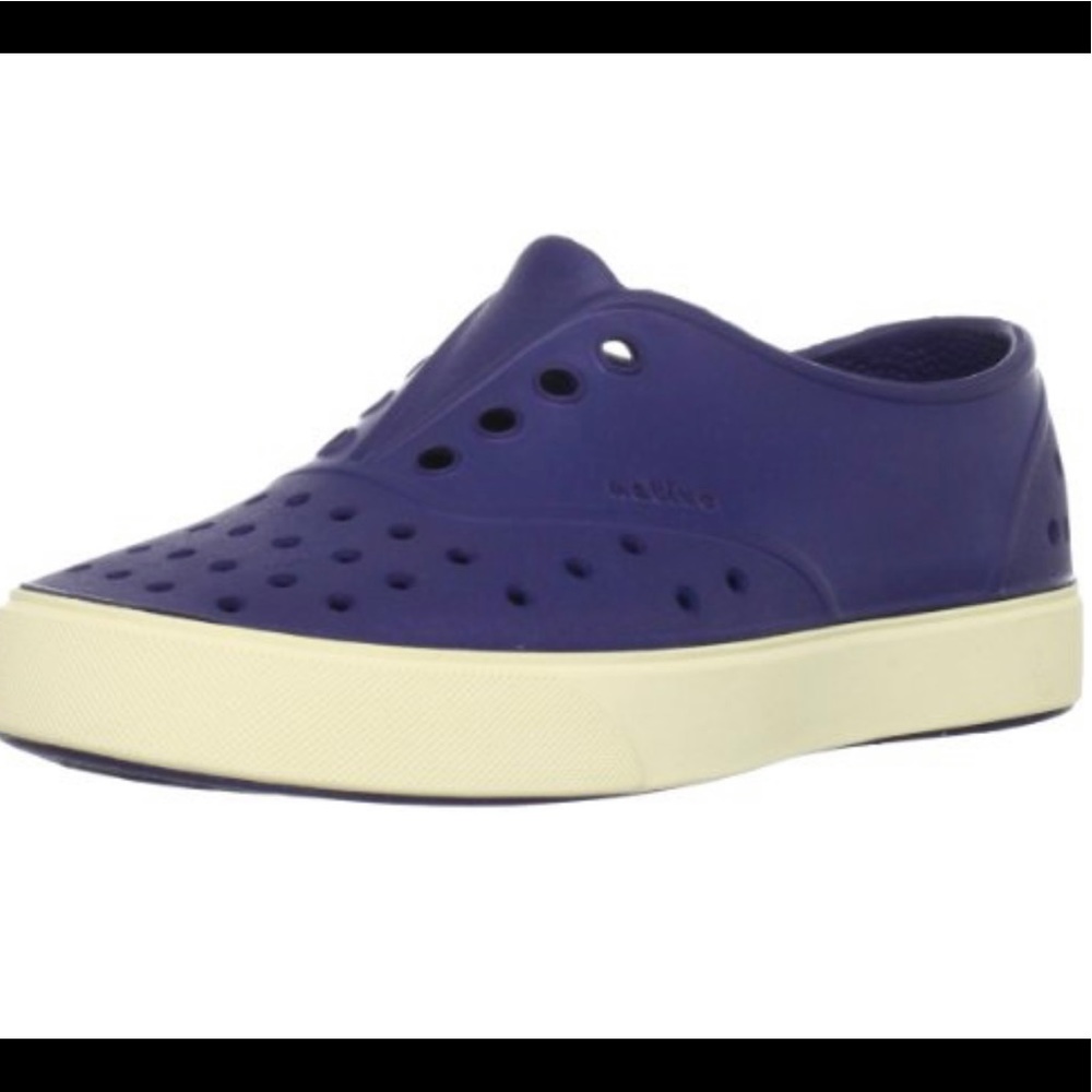 NEW!!! In box Native shoes Miller in regatta blue